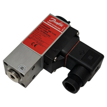 Load image into Gallery viewer, 061B000366 Danfoss