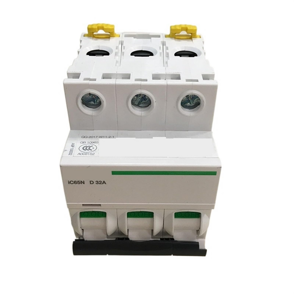 Schneider Electric  A9F19332