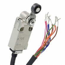 Load image into Gallery viewer, D4F-320-3R Omron