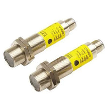 Load image into Gallery viewer, E3FS-10LB-M 2M Omron