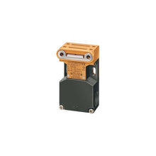 Load image into Gallery viewer, 3RA2120-4BA26-0BB4 Siemens