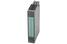 Load image into Gallery viewer, Siemens 6ES7134-4GB52-0AB0