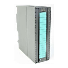 Load image into Gallery viewer, 6ES7332-5HF00-0AB0 Siemens